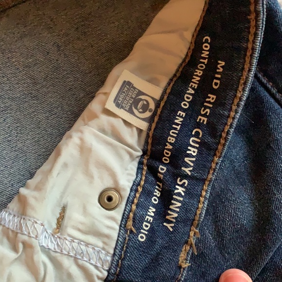 Universal Thread jeans - Picture 3 of 3